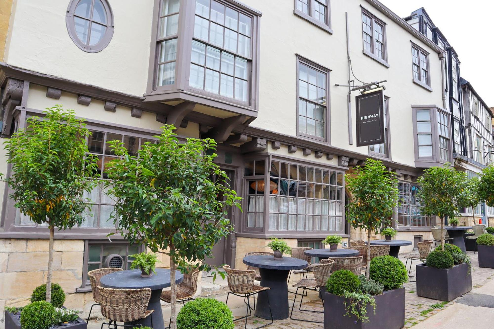 Highway Hotel Burford Buitenkant foto