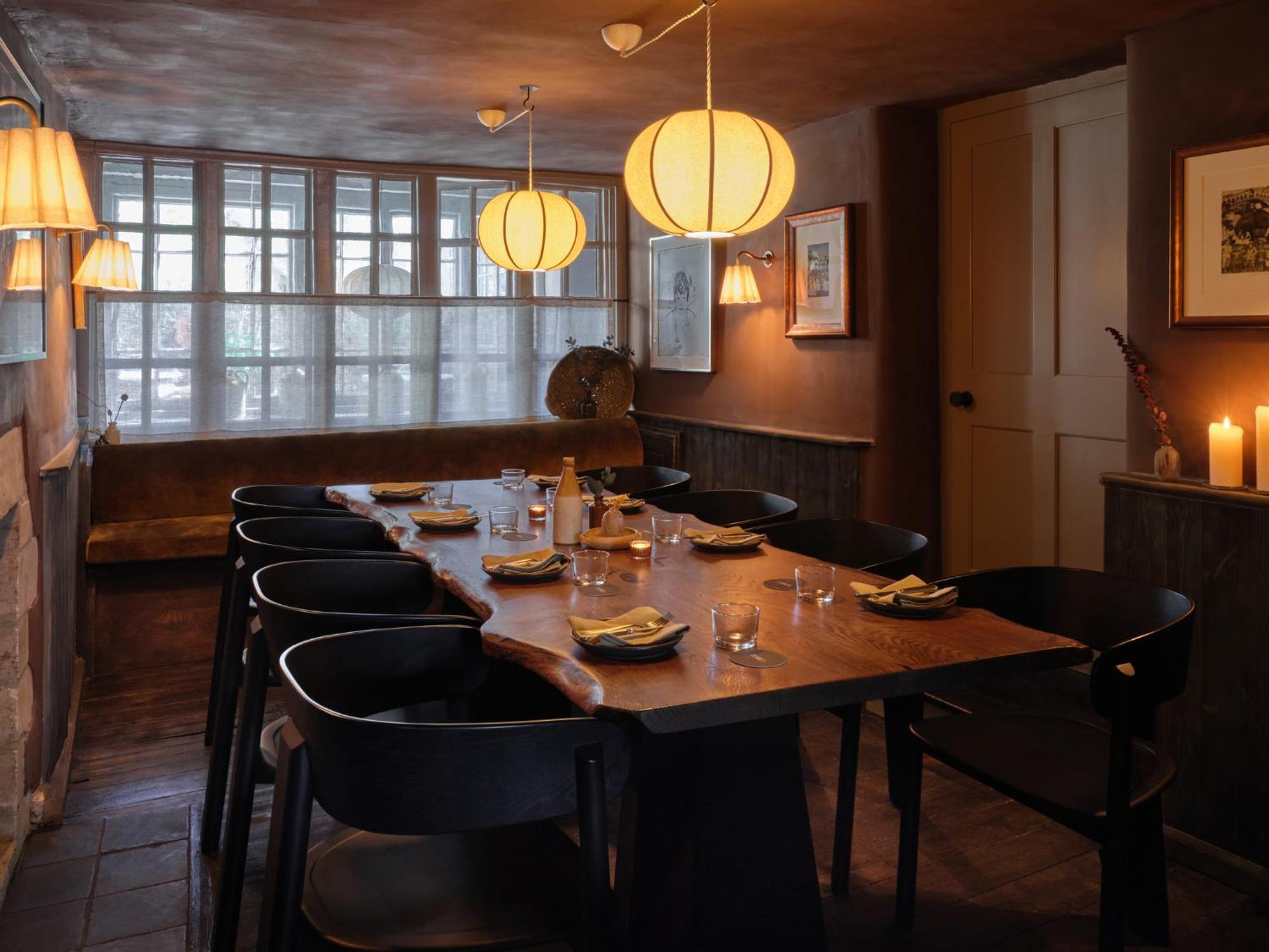 Highway Hotel Burford Buitenkant foto